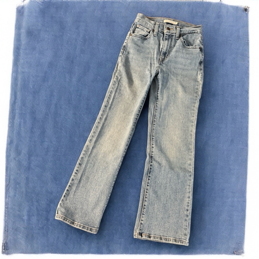 Levi’s High Waisted Crop Flare